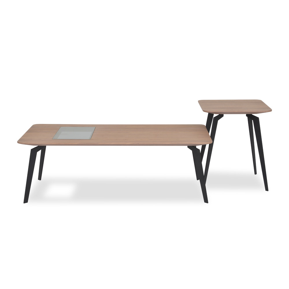 Alice tables by Mike Loh, Michael Strads