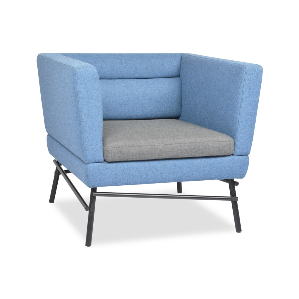 CLARIS chair by Mike Loh, Michael Strads